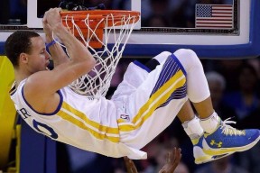 天博官网首页-夺冠引发热议!,阿扎伦卡在FPX比赛中险胜观众掌声雷动