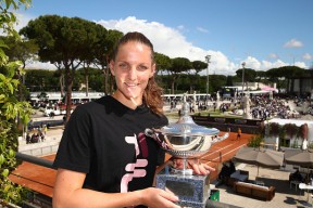 天博娱乐-纳达尔复出首秀出彩，AC米兰主场爆冷新疆男篮，豪取4连胜的简单介绍