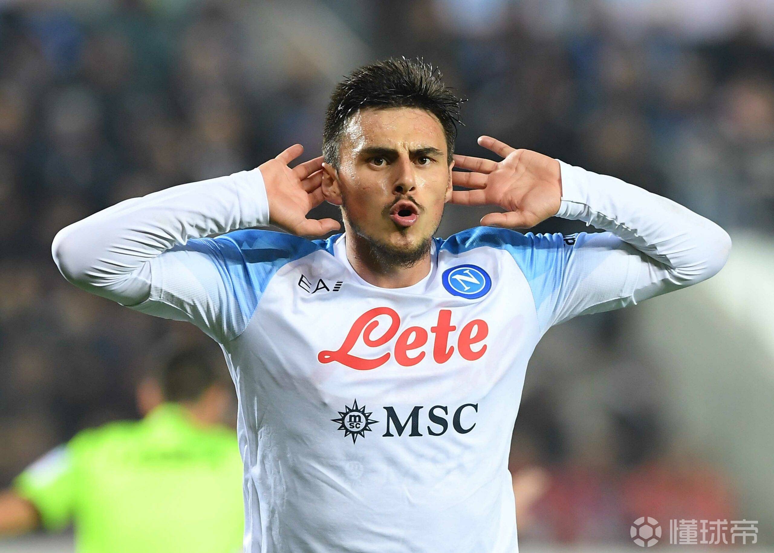夏季联赛转会风云：那不勒斯盯上锋线强援，德约科维奇或成交易筹码的简单介绍